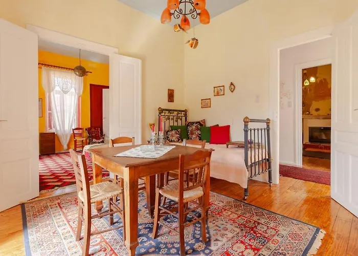 Дом отдыха Το Aρχοντικό Των Τσιντζίνων Polidhroson