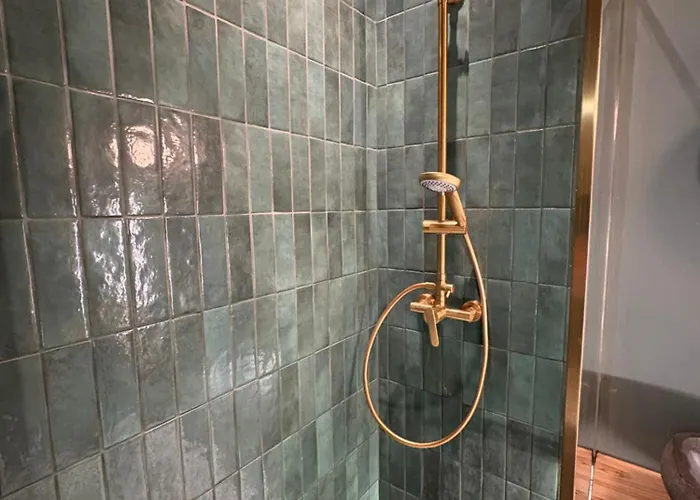 Το Aρχοντικό Των Τσιντζίνων * Polidhroson