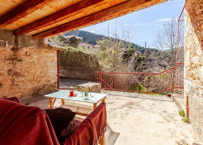 Το Aρχοντικό Των Τσιντζίνων 別荘 Polídhroson