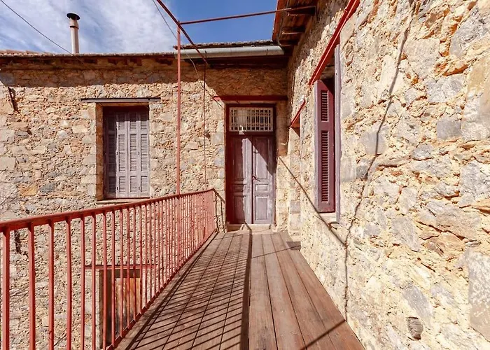 別荘 Το Aρχοντικό Των Τσιντζίνων *